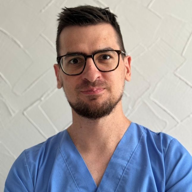 Dr. Zalán Szebeni